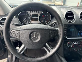 Mercedes ML 3.0 ML-280 CDI 4-Matic V6 24V SUV  Diesel 2.987cc 140kW (190pk) 4x4 picture 13