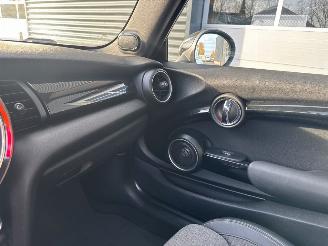 Mini Cooper S 2.0 16V Cooper S Hatchback 2Dr Benzine 1.998cc 141kW (192pk) FWD picture 19