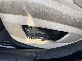 BMW 5-serie 523i 24V Sedan 4Dr Benzine 2.979cc 150kW (204pk) RWD picture 12