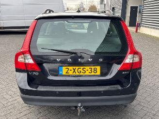 Volvo V-70 2.4 D 20V Combi/o  Diesel 2.401cc 120kW (163pk) FWD picture 4