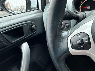 Ford Fiesta 1.4 16V Hatchback  Benzine 1.388cc 71kW (97pk) FWD picture 17