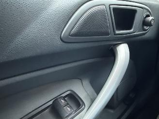 Ford Fiesta 1.4 16V Hatchback  Benzine 1.388cc 71kW (97pk) FWD picture 19