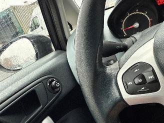 Ford Fiesta 1.25 16V Hatchback  Benzine 1.242cc 60kW (82pk) FWD picture 18