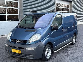 krockskadad bil bedrijf Opel Vivaro 1.9 DTI 16V Bestel  Diesel 1.870cc 74kW (101pk) FWD 2003/10