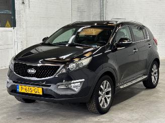 krockskadad bil auto Kia Sportage 1.6 GDI 16V 4x2 Jeep/SUV  Benzine 1.591cc 99kW (135pk) FWD 2014/7