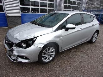 Opel Astra 1.2 EDITION picture 3