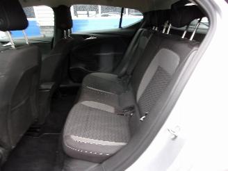 Opel Astra 1.2 EDITION picture 12