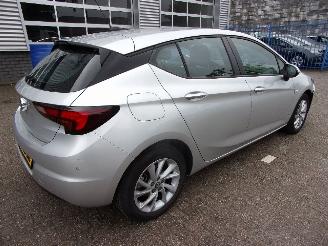 Opel Astra 1.2 EDITION picture 2