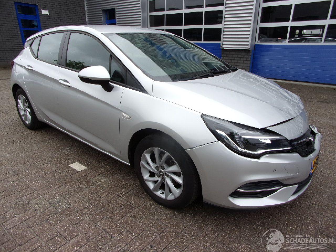 Opel Astra 1.2 EDITION