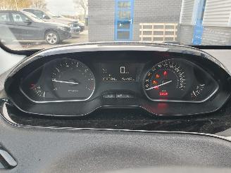 Peugeot 208 1.2 PureTech Blue Lion picture 20