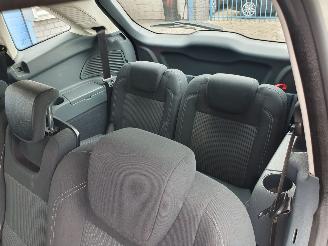 Ford Grand C-Max 1.0 Titanium 7persoons picture 29