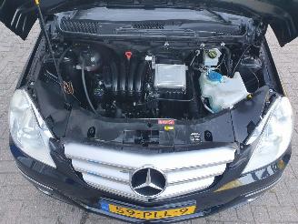 Mercedes B-klasse 180 Automaat picture 9