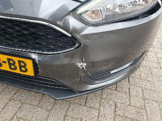 Ford Focus 1.5 Titanium picture 14