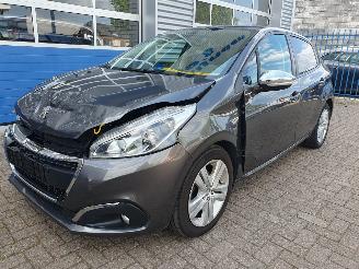 škoda osobní automobily Peugeot 208 1.2 PureTech Signature 2019/7