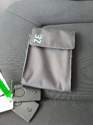 Renault Zoé R240 Intens 22 kWh (Huur accu) picture 29