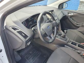 Ford Focus 1.0 Trend Edition picture 14