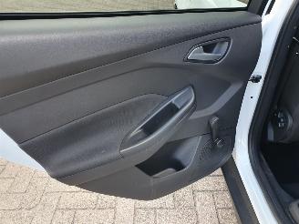 Ford Focus 1.0 Trend Edition picture 24