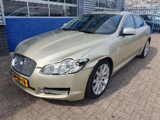 krockskadad bil auto Jaguar XF 3.0 V6 Premium Luxury automaat 2008/4