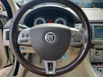 Jaguar XF 3.0 V6 Premium Luxury automaat picture 15