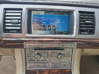 Jaguar XF 3.0 V6 Premium Luxury automaat picture 17