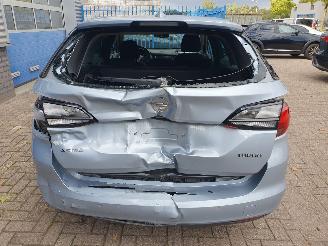 Opel Astra SPORTS TOURER 1.4 Online Edition picture 4