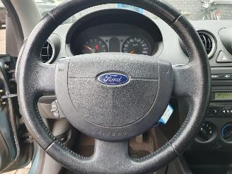 Ford Fiesta 1.3 Ambiente schadevrij picture 15