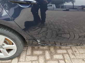 Volvo V-40 2.0 D2 Momentum Business picture 10