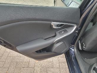 Volvo V-40 2.0 D2 Momentum Business picture 21