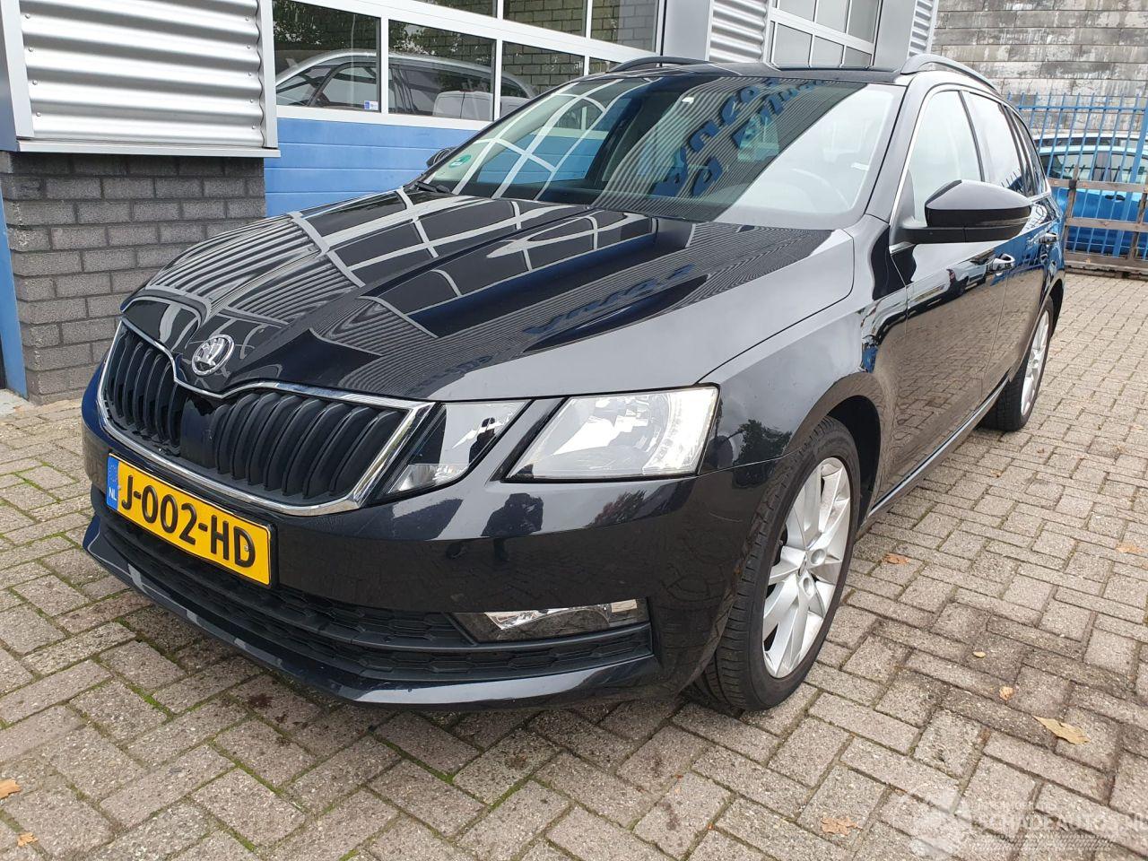 Skoda Octavia 1.0 TSI Greentech Business Edition