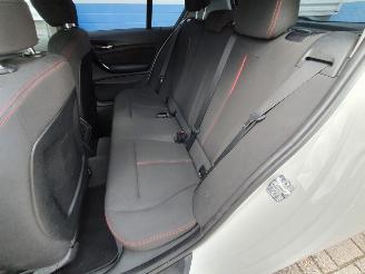 BMW 1-serie 118i Business+ Automaat picture 27