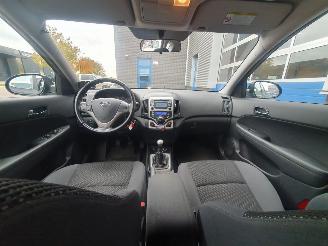 Hyundai I-30 CW 1.4i Blue Dynamic picture 13