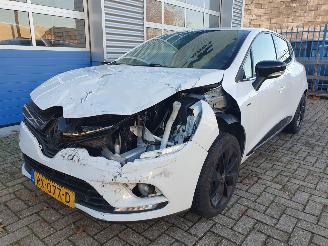uszkodzony samochody osobowe Renault Clio 0.9 TCe Limited 2018/3