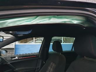 Volkswagen Golf 2.0 TSI GTI Automaat DSG picture 20