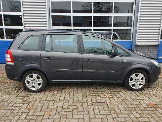 Opel Zafira 1.6 Cosmo 7 Persoons picture 6