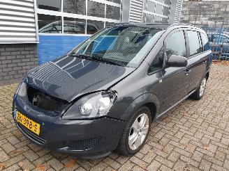 Avarii autoturisme Opel Zafira 1.6 Cosmo 7 Persoons 2013/9