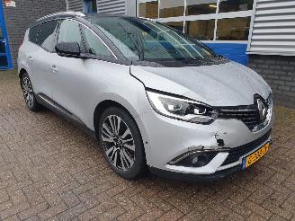 Renault Scenic 1.3 TCe Initiale Paris Automaat picture 7