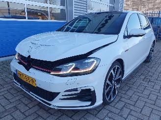 Vaurioauto  passenger cars Volkswagen Golf 2.0 TSI GTI Performance Business Automaat 2018/2