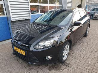 Vaurioauto  passenger cars Ford Focus 1.0 EcoBoost Trend schadevrij 2012/11