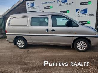 demontáž osobní automobily Hyundai H-200 H-1/H-200, Van, 1997 / 2008 2.5 CRDi Powervan 2004/3