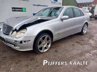 Mercedes E-klasse E (W211), Sedan, 2002 / 2008 3.2 E-320 V6 18V picture 2