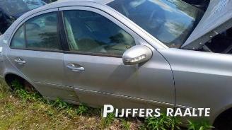 Mercedes E-klasse E (W211), Sedan, 2002 / 2008 3.2 E-320 V6 18V picture 20