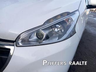 Peugeot 208 208 I (CA/CC/CK/CL), Hatchback, 2012 / 2019 1.2 Vti 12V PureTech 82 picture 11