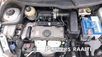 Peugeot 206 206+ (2L/M), Hatchback, 2009 / 2013 1.4 XS picture 18