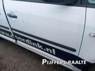 Volkswagen Caddy Caddy III (2KA,2KH,2CA,2CH), Van, 2004 / 2015 1.6 TDI 16V picture 21