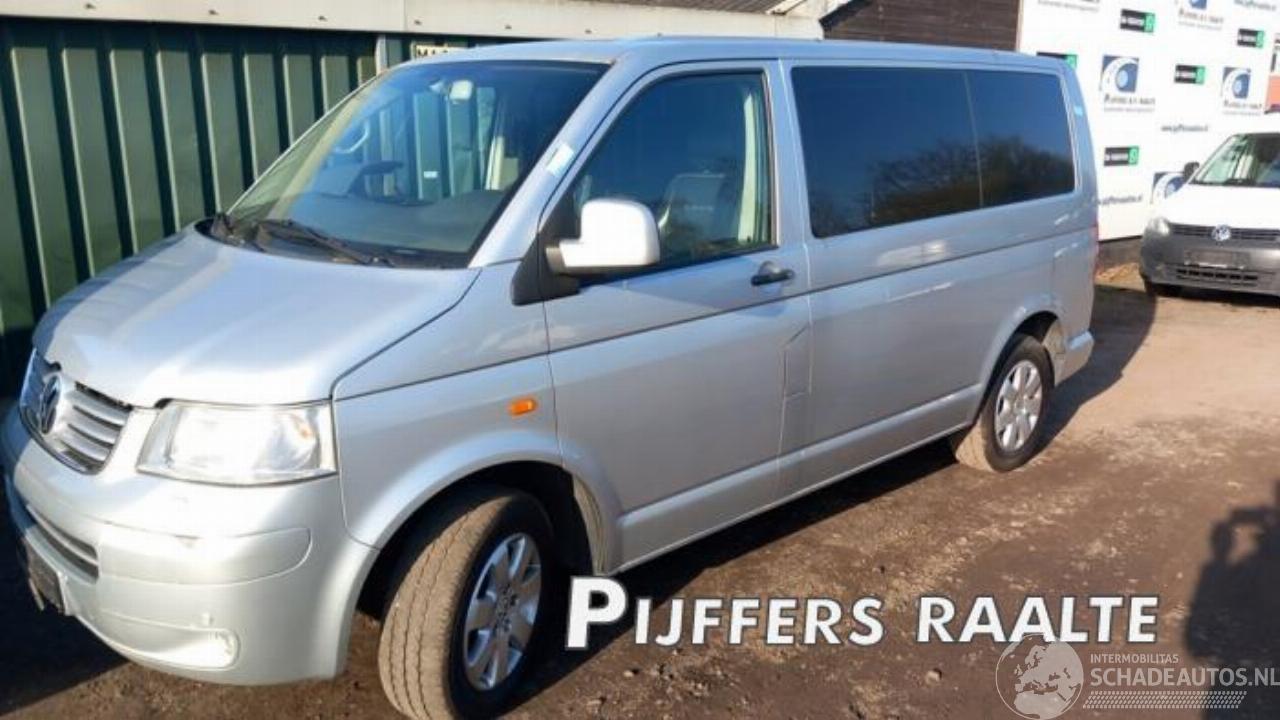 Volkswagen Transporter Transporter T5, Van, 2003 / 2015 2.5 TDi