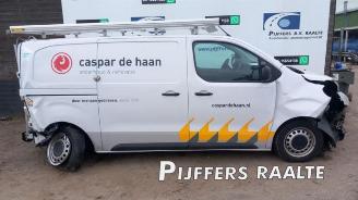 demontáž osobní automobily Peugeot Expert Expert (VA/VB/VE/VF/VY), Van, 2016 e-Expert 2023/4