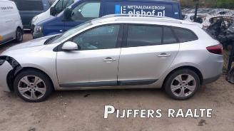 Vrakbiler auto Renault Mégane Megane III Grandtour (KZ), Combi 5-drs, 2008 / 2016 1.4 16V TCe 130 2011/8