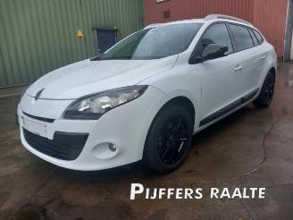 Vrakbiler auto Renault Mégane Megane III Grandtour (KZ), Combi 5-drs, 2008 / 2016 1.4 16V TCe 130 2011/4