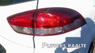 Renault Clio Clio IV Estate/Grandtour (7R), Combi 5-drs, 2012 / 2021 0.9 Energy TCE 90 12V picture 12