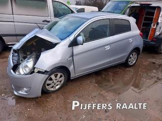 demontáž osobní automobily Mitsubishi Space-star Space Star (A0), Hatchback, 2012 1.0 12V 2015/6